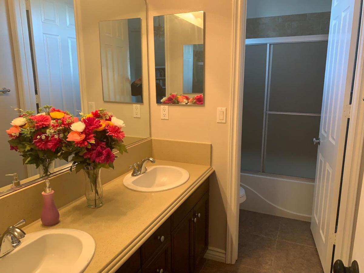 Luxhome Suites N Villa 里弗赛德 外观 照片