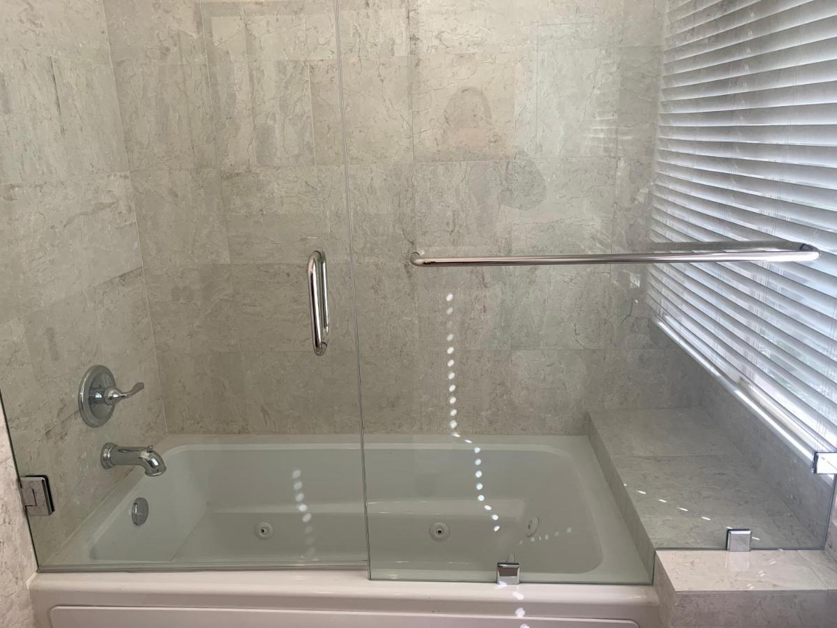 Luxhome Suites N Villa 里弗赛德 外观 照片