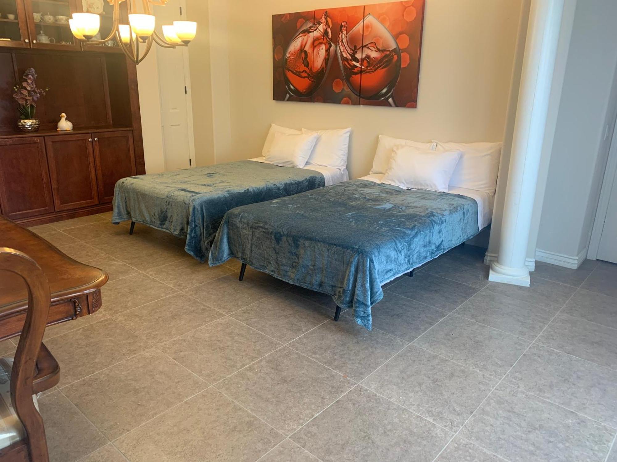 Luxhome Suites N Villa 里弗赛德 外观 照片
