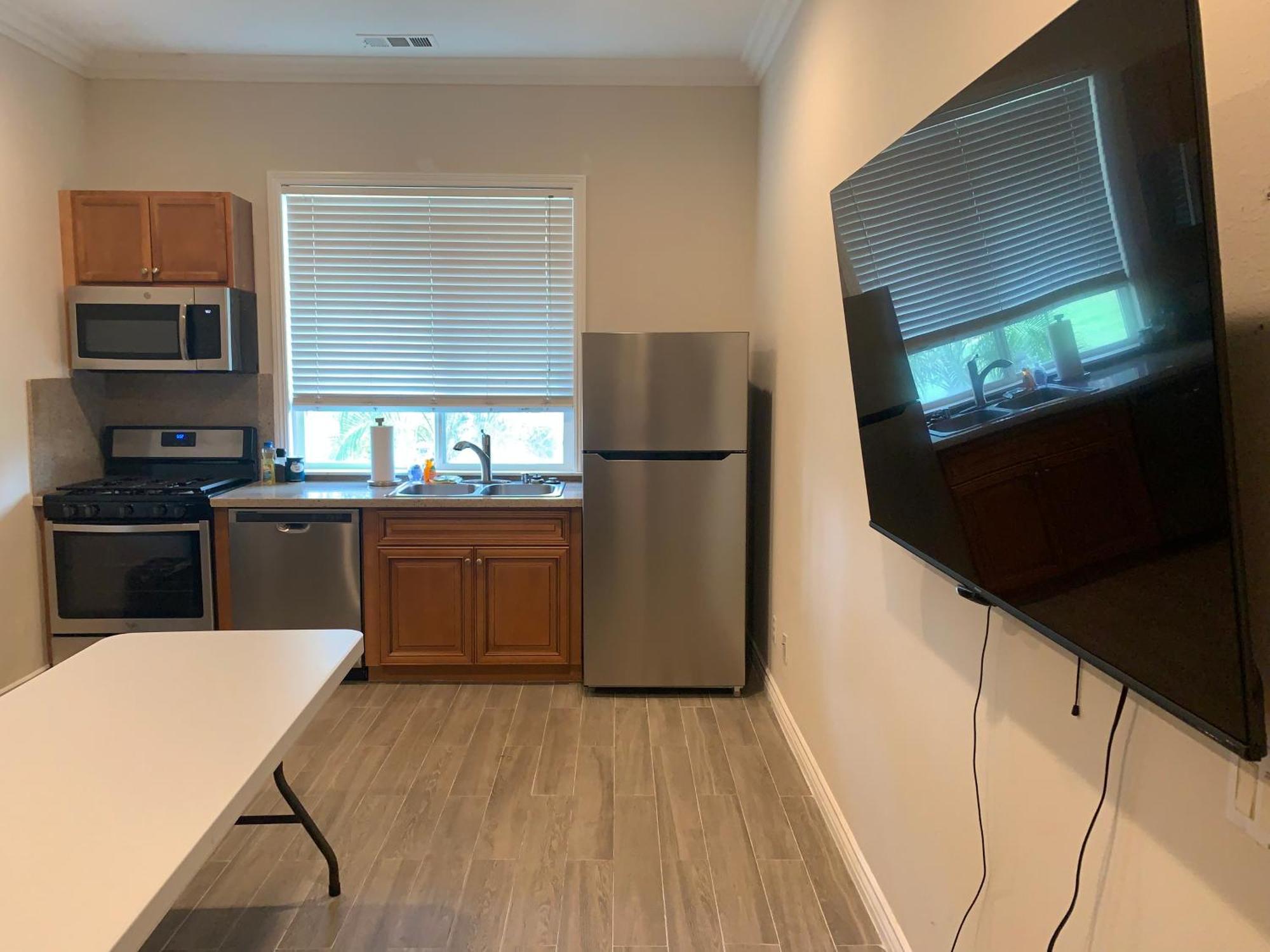 Luxhome Suites N Villa 里弗赛德 外观 照片